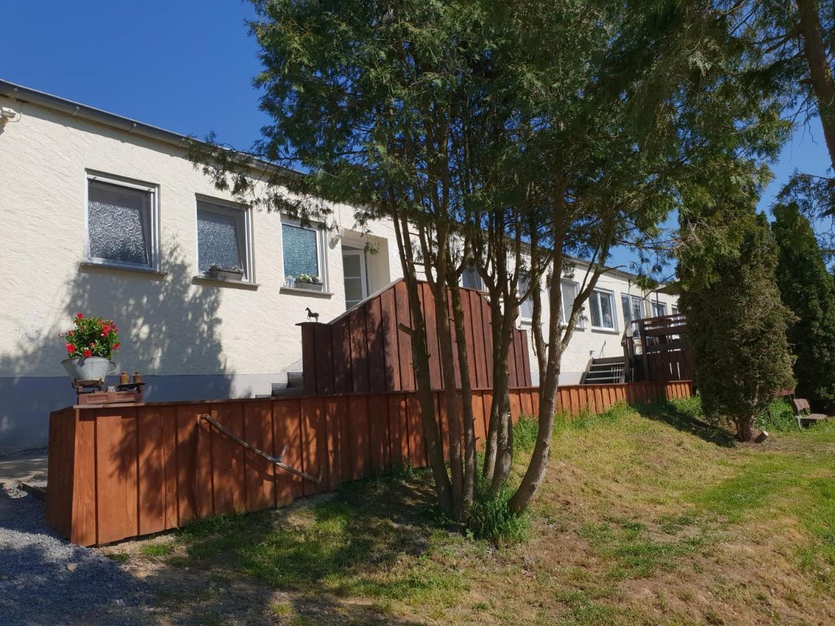 Münstermaifeld Moderne Ferienwohnung Black Beauty Auf Idyllischem Reiterhof Naehe Burg Eltz מראה חיצוני תמונה